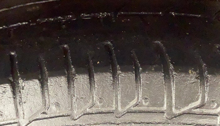 2016 Tata Tiago XM PETROL, Petrol, Manual, 55,733 km, Right Front Tyre Tread