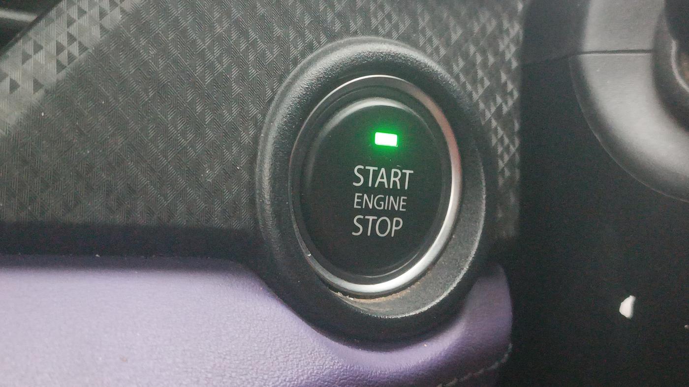 2023 Tata NEXON FEARLESS PURPLE + SUNROOF DUAL TONE 1.2 PETROL, Petrol, Manual, 25,480 km, Keyless Start/ Stop Button