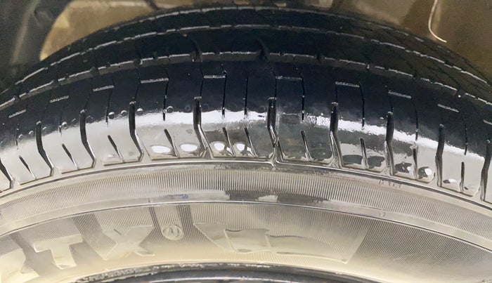 2019 Maruti Dzire VXI AMT, Petrol, Automatic, 89,000 km, Left Front Tyre Tread