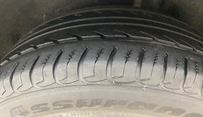 2014 Ford Ecosport TITANIUM 1.5L PETROL AT, Petrol, Automatic, 46,600 km, Left Rear Tyre Tread