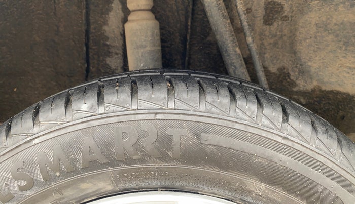 2019 Renault Kwid RXL 1.0 AMT, Petrol, Automatic, 29,041 km, Right Rear Tyre Tread