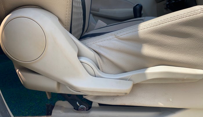 2019 Maruti Dzire VXI, Petrol, Manual, 51,333 km, Driver Side Adjustment Panel