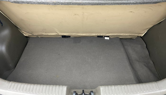 2013 Hyundai i10 MAGNA 1.2 KAPPA2, Petrol, Manual, 64,527 km, Boot Inside
