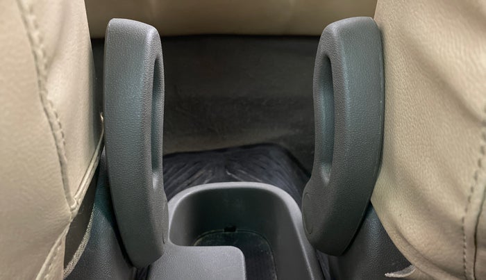 2013 Hyundai i10 MAGNA 1.2 KAPPA2, Petrol, Manual, 64,527 km, Driver Side Adjustment Panel