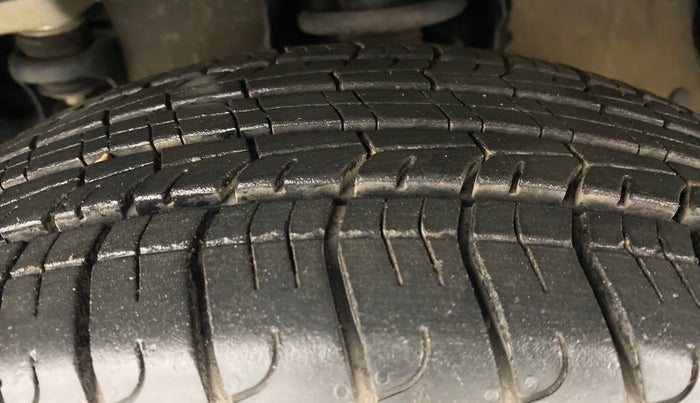 2022 Mahindra BOLERO NEO N 10, Diesel, Manual, 7,235 km, Left Front Tyre Tread
