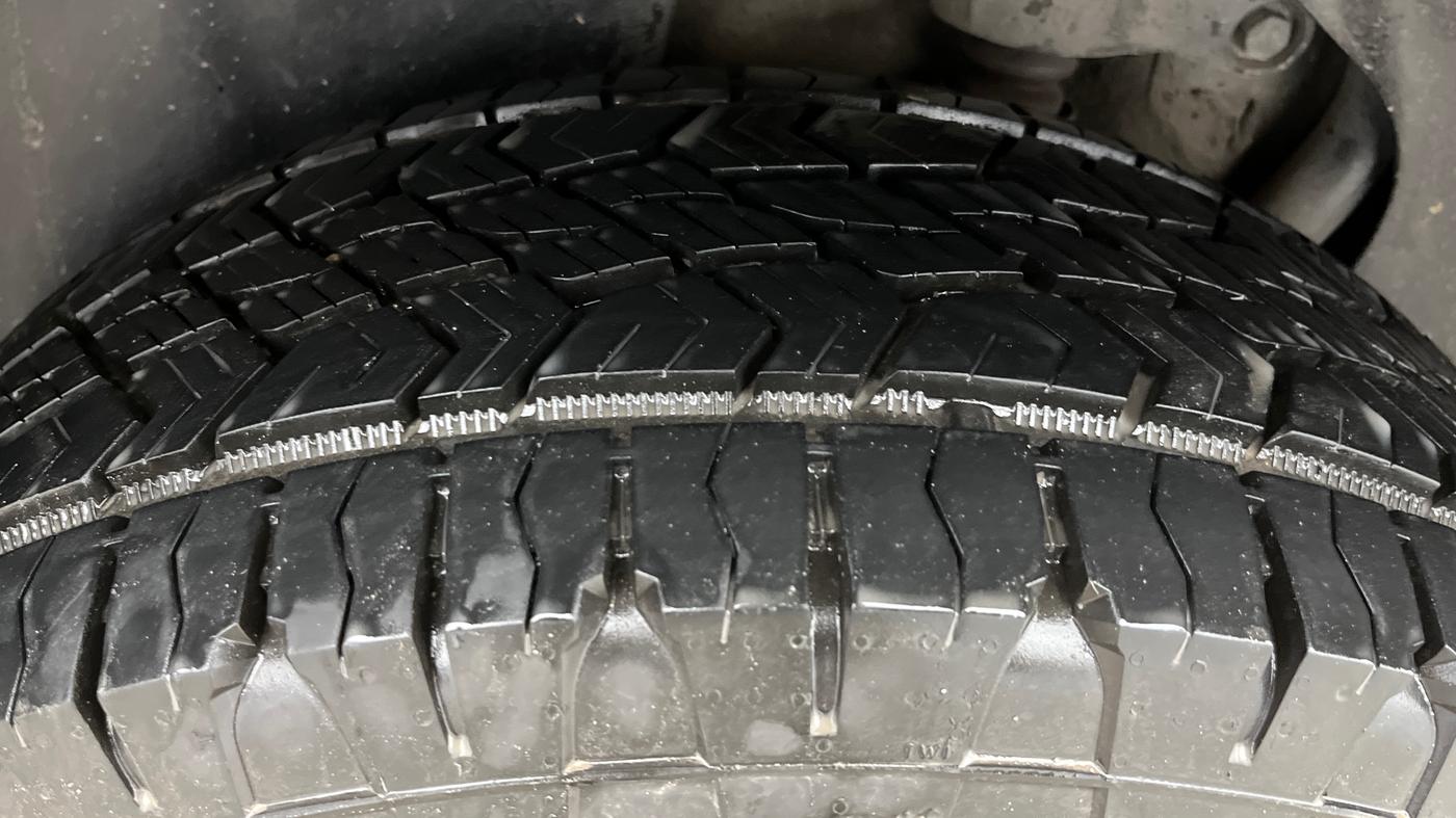 2021 Tata Harrier XZ PLUS 2.0L DARK EDITION, Diesel, Manual, 1,13,204 km, Right Rear Tyre Tread