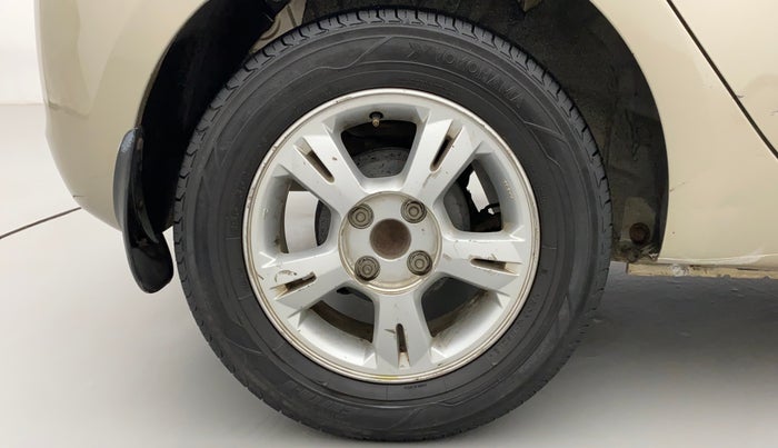 2011 Hyundai i20 SPORTZ 1.2, Petrol, Manual, 1,15,088 km, Right Rear Wheel