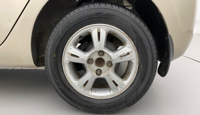 2011 Hyundai i20 SPORTZ 1.2, Petrol, Manual, 1,15,088 km, Left Rear Wheel
