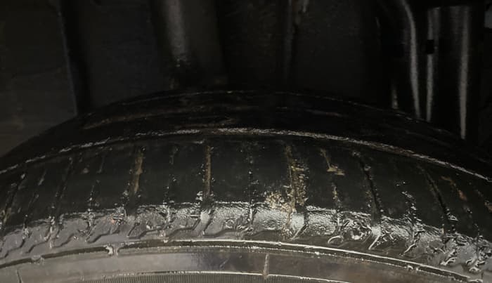 2022 Renault TRIBER RXZ, Petrol, Manual, 37,527 km, Right Rear Tyre Tread