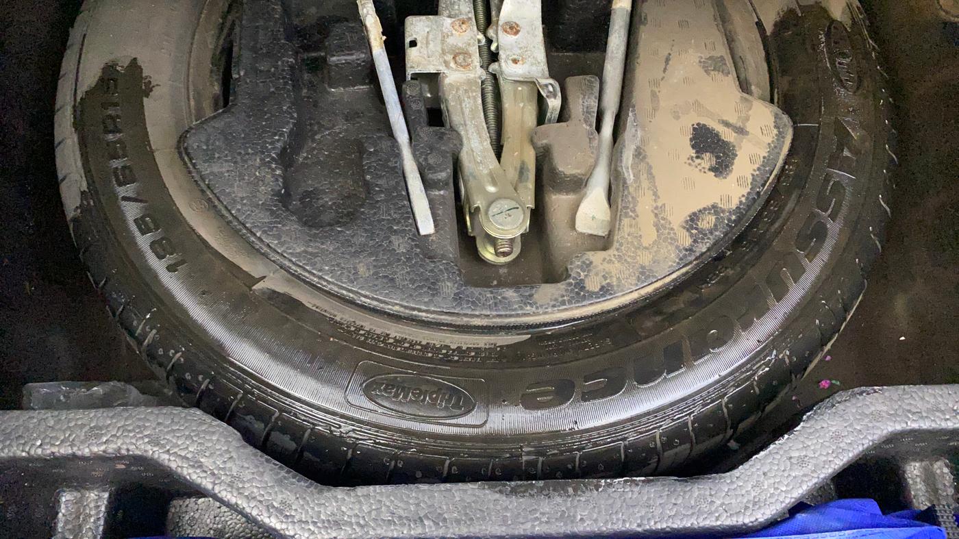 2018 Maruti Ciaz ALPHA 1.5 SHVS PETROL, CNG, Manual, 80,168 km, Spare Tyre