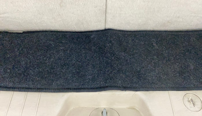 2015 Mahindra XUV500 W10 AWD, Diesel, Manual, 89,696 km, Boot Inside