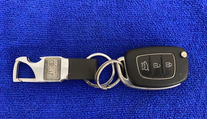 2015 Hyundai Elite i20 SPORTZ 1.2, Petrol, Manual, 30,141 km, Key Close Up