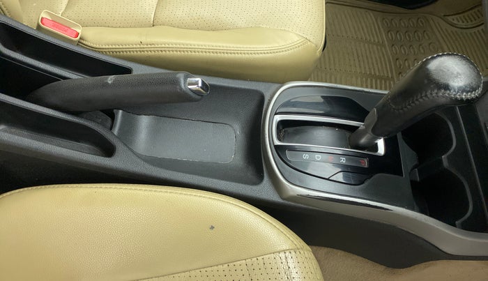 2017 Honda City 1.5L I-VTEC VX CVT, Petrol, Automatic, 63,292 km, Gear Lever