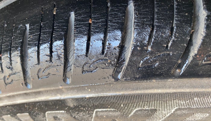 2020 KIA SONET HTX 1.0 IMT, Petrol, Manual, 58,454 km, Left Rear Tyre Tread