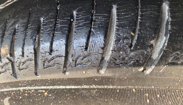 2020 KIA SONET HTX 1.0 IMT, Petrol, Manual, 58,454 km, Left Front Tyre Tread