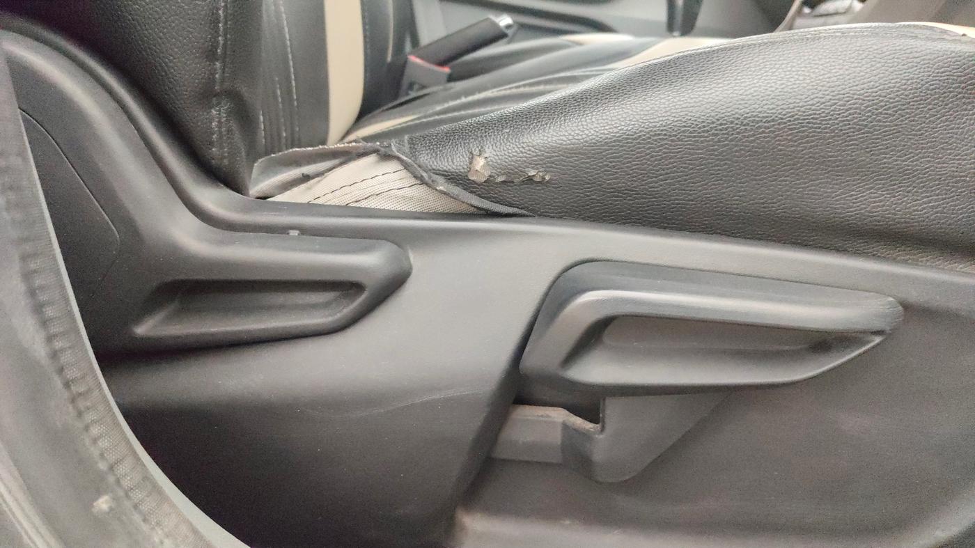 2020 Tata TIGOR XZA PLUS PETROL, Petrol, Automatic, 54,204 km, Driver Side Adjustment Panel