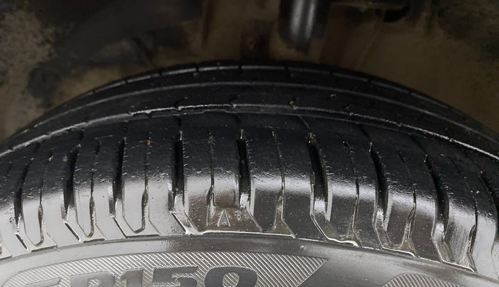 2017 Maruti Dzire ZXI PLUS AMT, Petrol, Automatic, 30,610 km, Left Front Tyre Tread