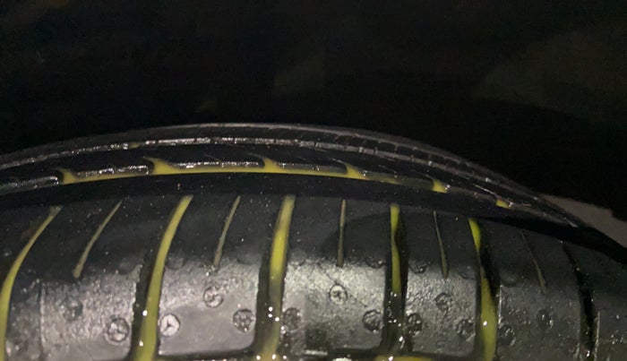2020 Volkswagen Polo HIGHLINE PLUS 1.0L TSI, Petrol, Manual, 48,480 km, Right Front Tyre Tread