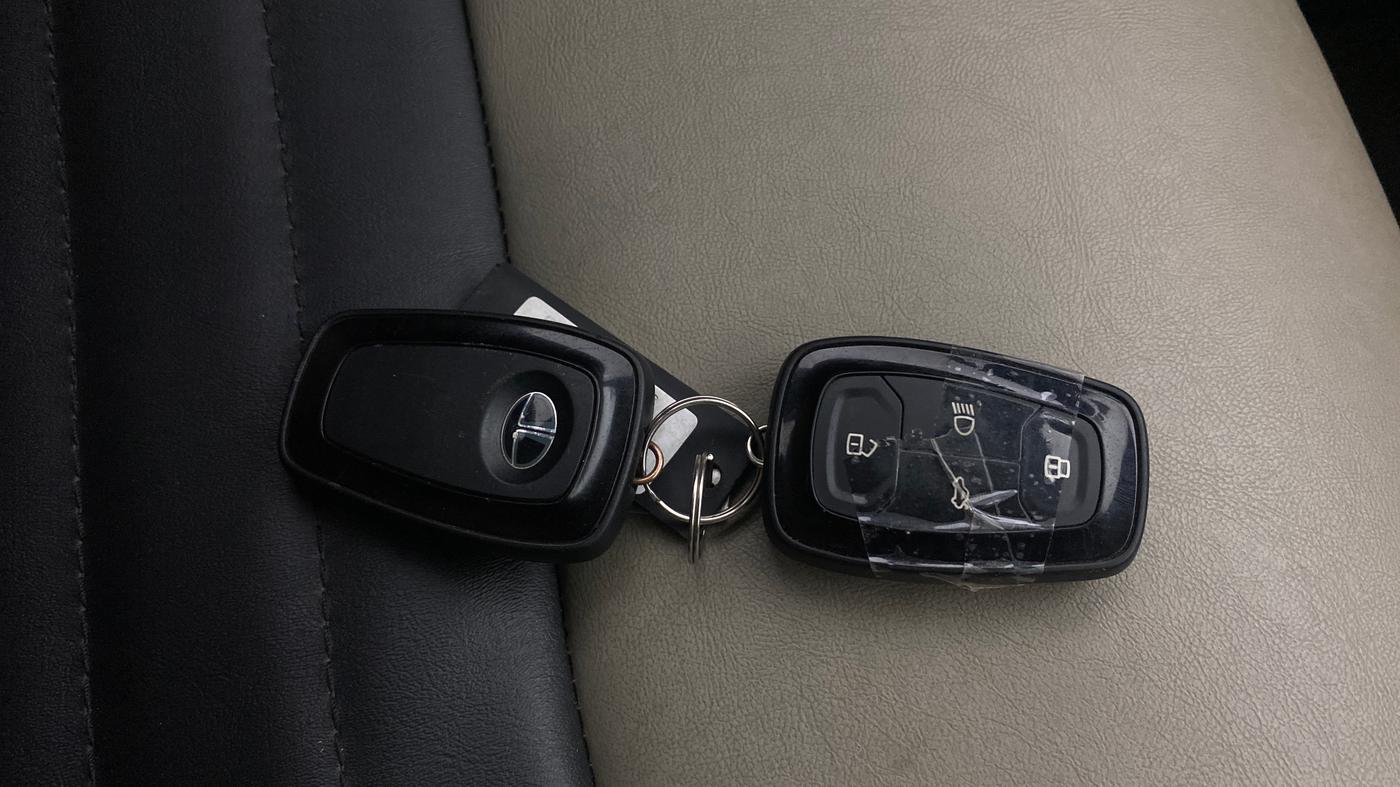 2018 Tata NEXON XZ PLUS DIESEL, Diesel, Manual, 51,924 km, Key Close Up