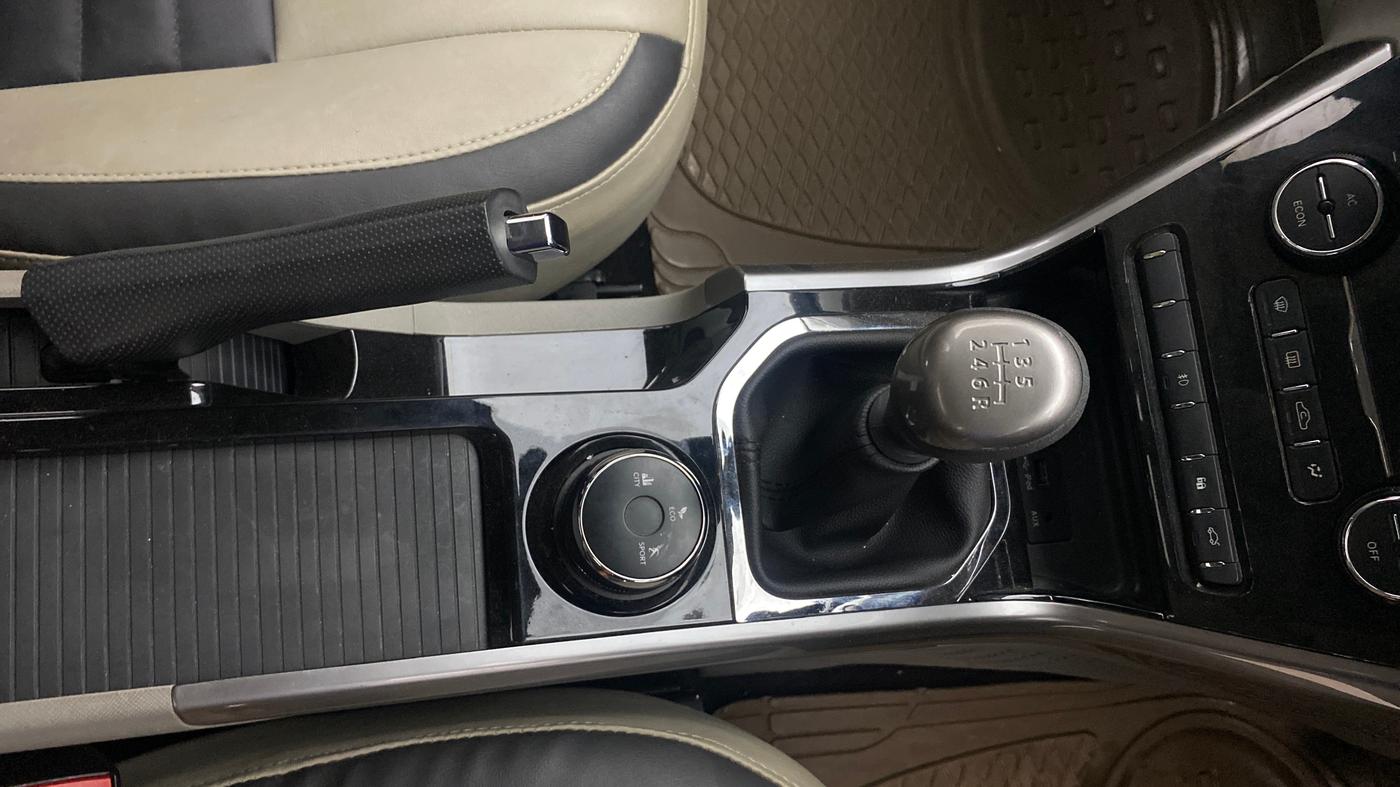 2018 Tata NEXON XZ PLUS DIESEL, Diesel, Manual, 51,924 km, Gear Lever