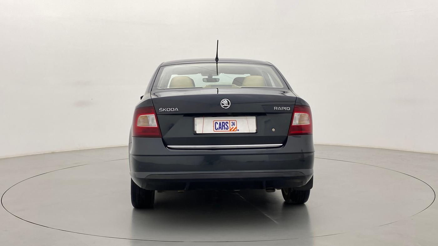 2018 Skoda Rapid 1.6 MPI STYLE AT, Petrol, Automatic, 55,226 km, Back/Rear