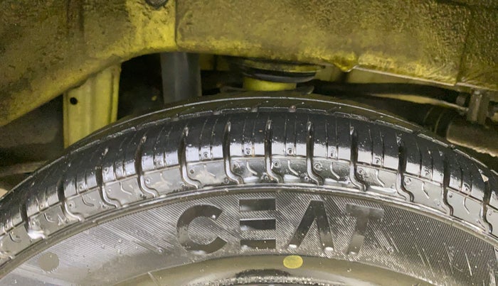 2017 Maruti Alto 800 VXI, Petrol, Manual, 28,947 km, Left Rear Tyre Tread