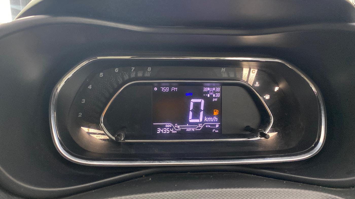 2023 Tata NEXON XZ Plus LUX, Petrol, Manual, 34,354 km, Odometer Image