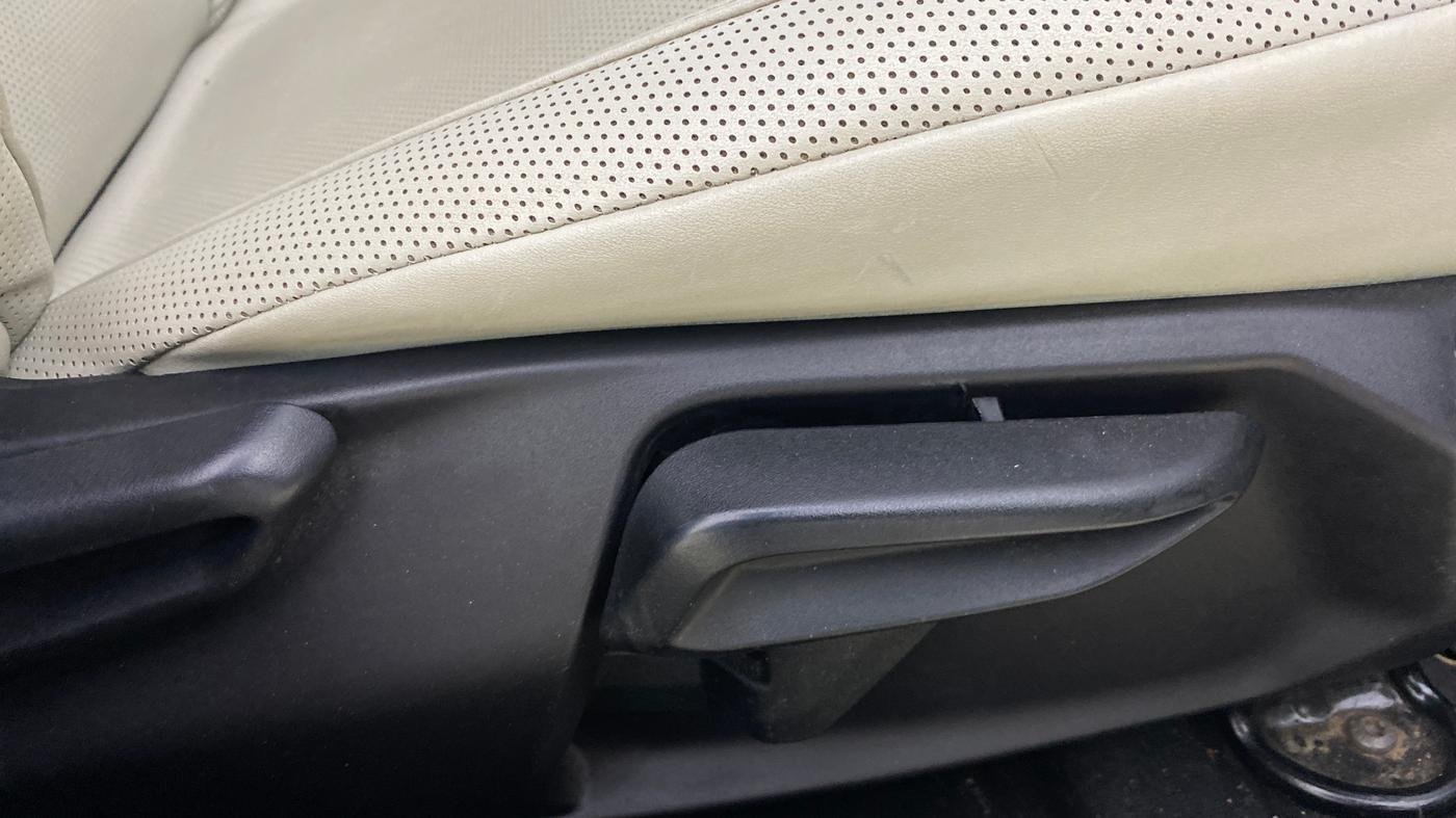 2023 Tata NEXON XZ Plus LUX, Petrol, Manual, 34,354 km, Driver Side Adjustment Panel