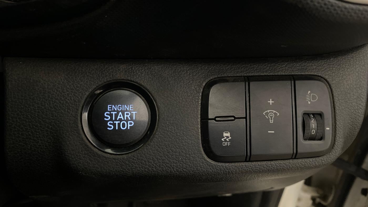 2019 Hyundai VENUE SX(O) 1.4 CRDI, Diesel, Manual, 1,18,278 km, Keyless Start/ Stop Button