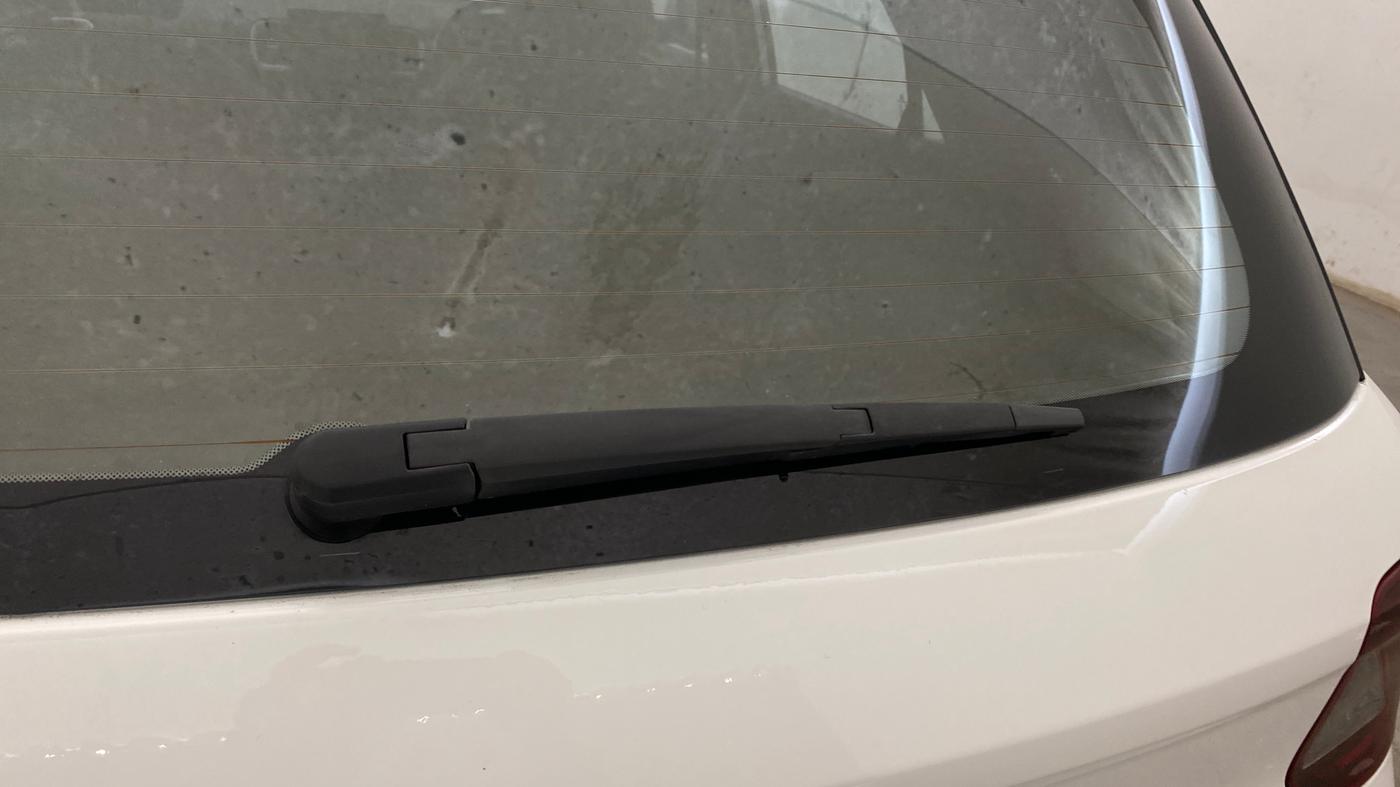 2019 Hyundai VENUE SX(O) 1.4 CRDI, Diesel, Manual, 1,18,278 km, Rear Wiper