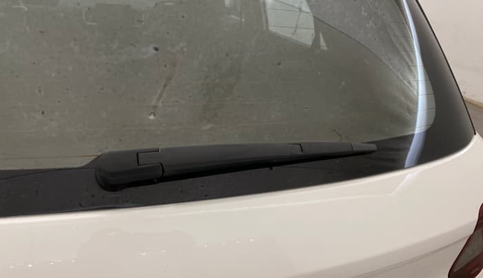 2019 Hyundai VENUE SX(O) 1.4 CRDI, Diesel, Manual, 1,18,278 km, Rear Wiper