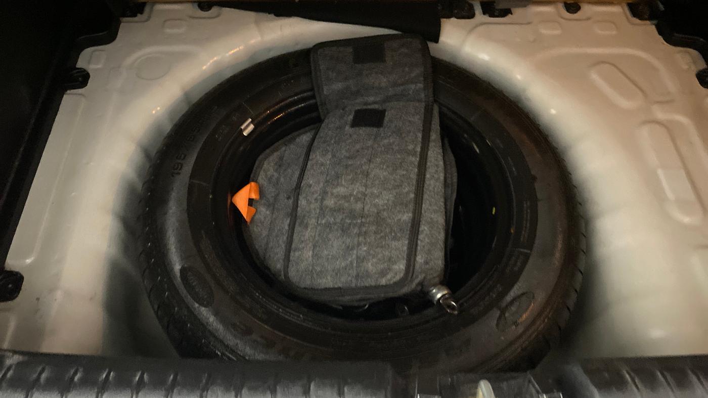 2019 Hyundai VENUE SX(O) 1.4 CRDI, Diesel, Manual, 1,18,278 km, Spare Tyre