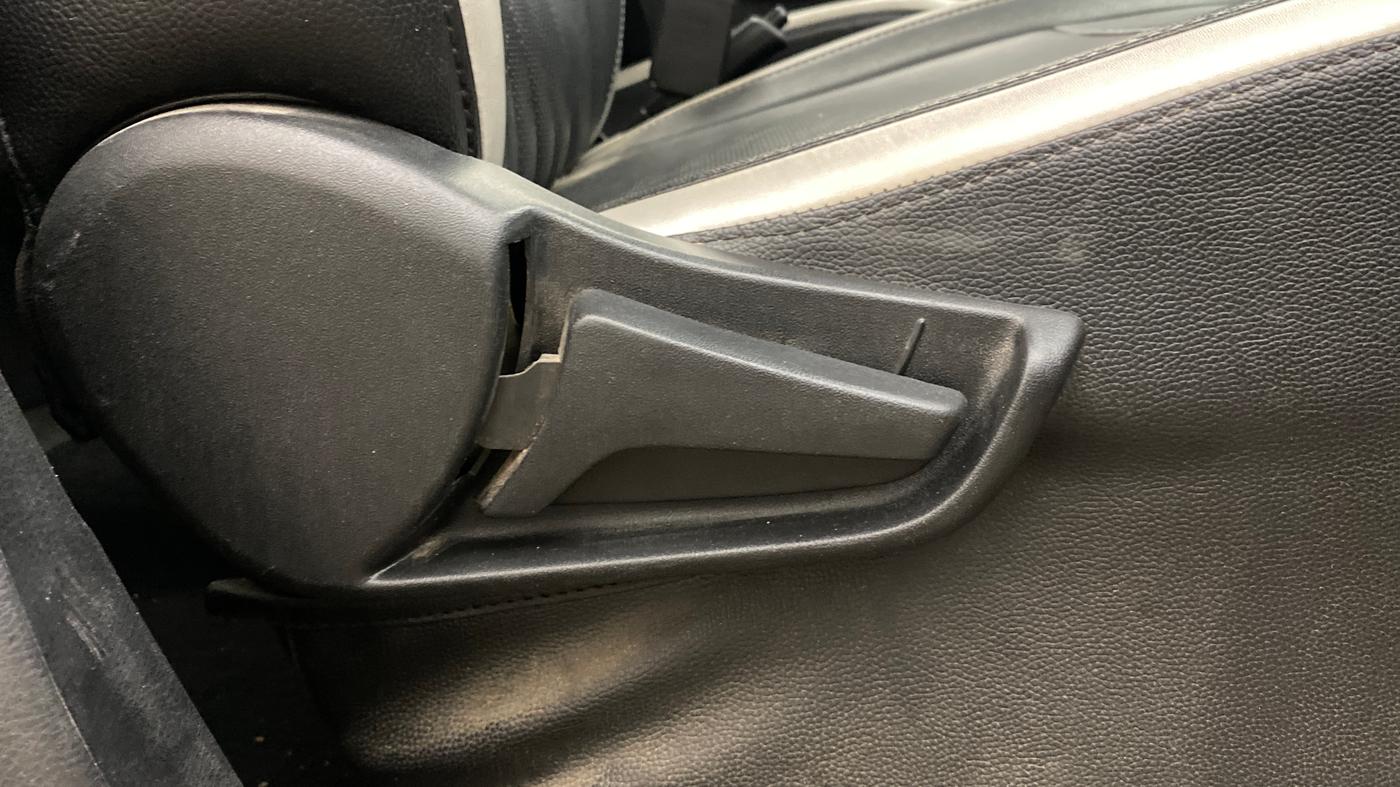 2020 Maruti S PRESSO VXI+, Petrol, Manual, 73,378 km, Driver Side Adjustment Panel