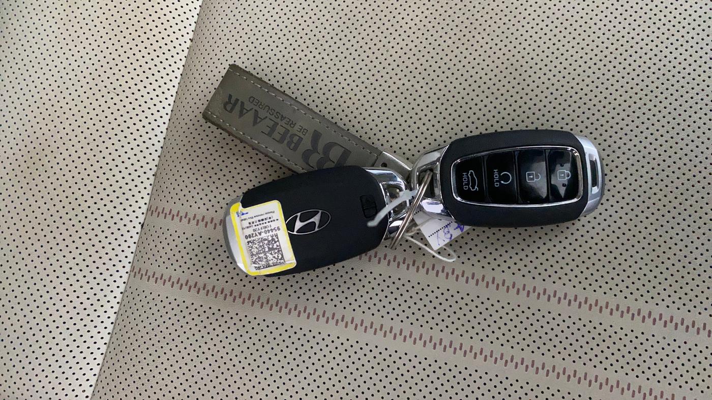 2024 Hyundai Verna SX (O) 1.5 MPI MT, Petrol, Manual, 11,754 km, Key Close Up