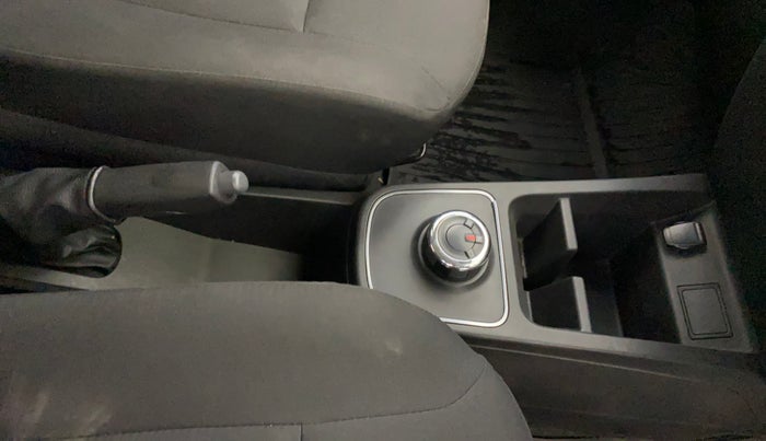 2021 Renault Kwid RXL 1.0 AMT, Petrol, Automatic, 13,208 km, Gear Lever