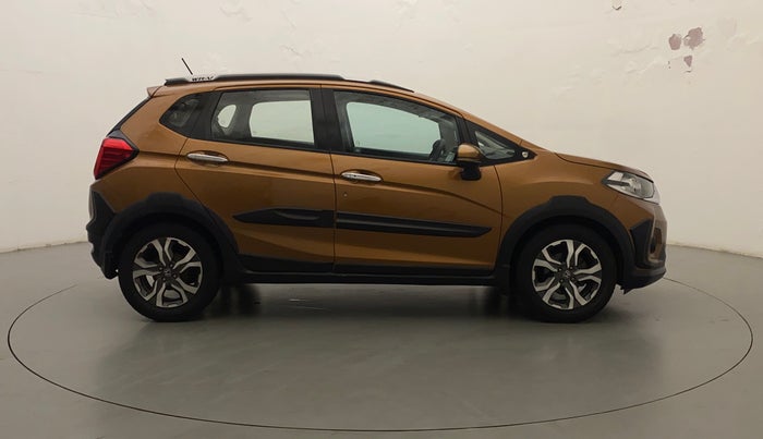 2017 Honda WR-V 1.5L I-DTEC VX MT, Diesel, Manual, 85,067 km, Right Side