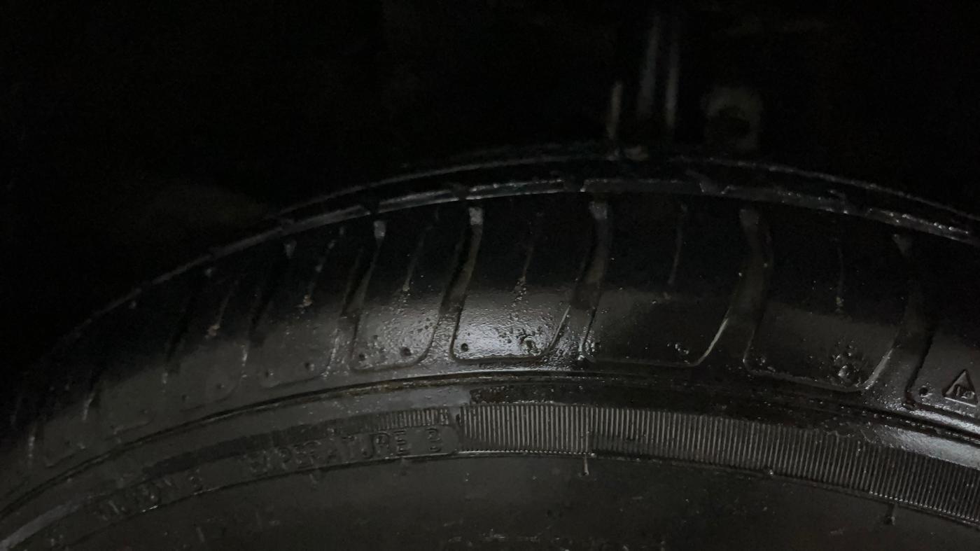 2024 Maruti Dzire VXI, Petrol, Manual, 22,503 km, Right Front Tyre Tread