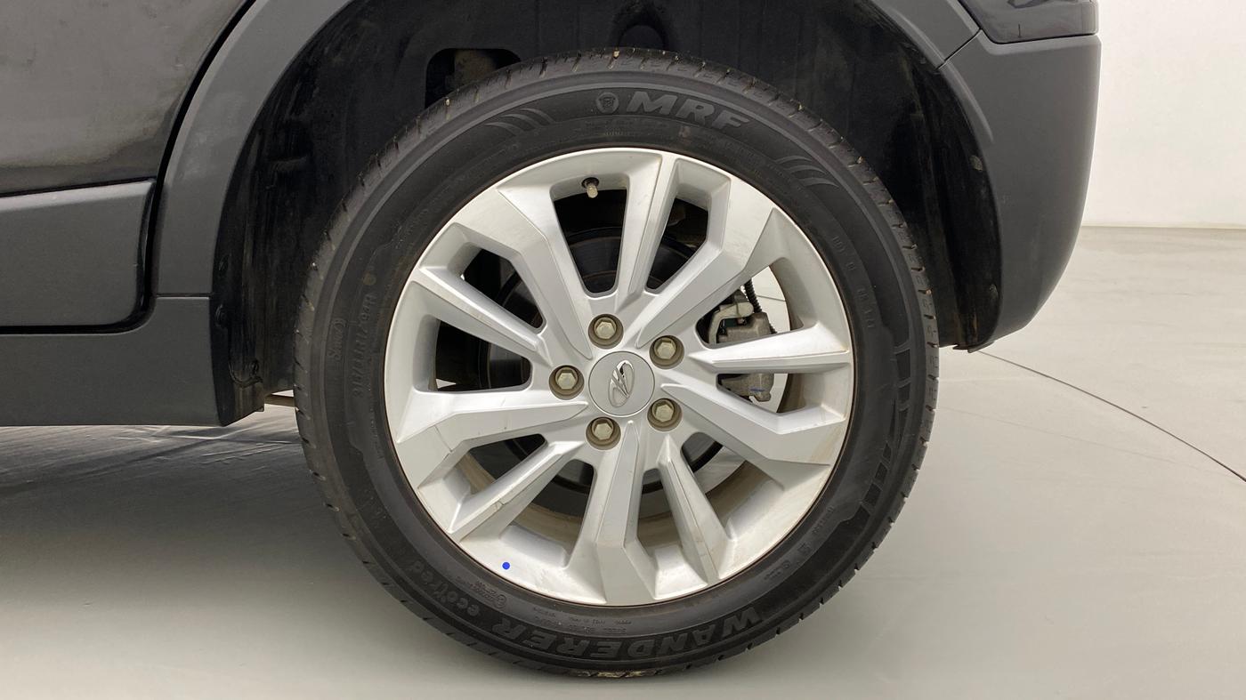 2021 Mahindra XUV300 W8 DIESEL MT, Diesel, Manual, 12,868 km, Left Rear Wheel