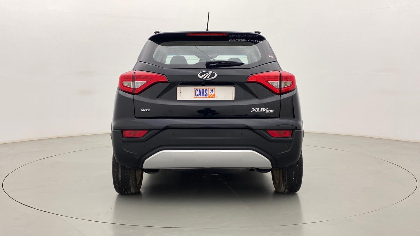 2021 Mahindra XUV300 W8 DIESEL MT, Diesel, Manual, 12,868 km, Back/Rear