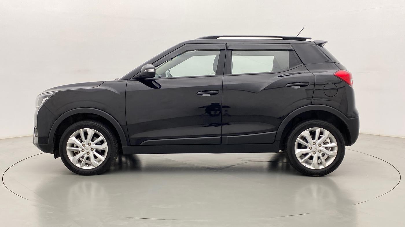 2021 Mahindra XUV300 W8 DIESEL MT, Diesel, Manual, 12,868 km, Left Side