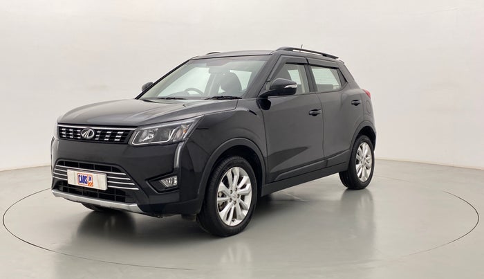 2021 Mahindra XUV300 W8 DIESEL MT, Diesel, Manual, 12,868 km, Left Front Diagonal