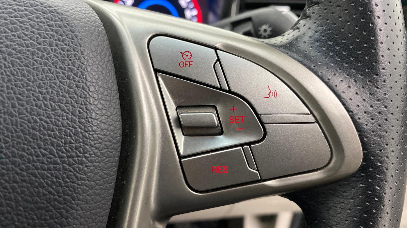 2021 Mahindra XUV300 W8 DIESEL MT, Diesel, Manual, 12,868 km, Adaptive Cruise Control
