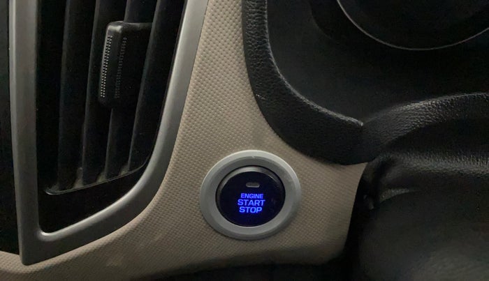 2017 Hyundai Creta SX PLUS 1.6 PETROL, Petrol, Manual, 45,678 km, Keyless Start/ Stop Button