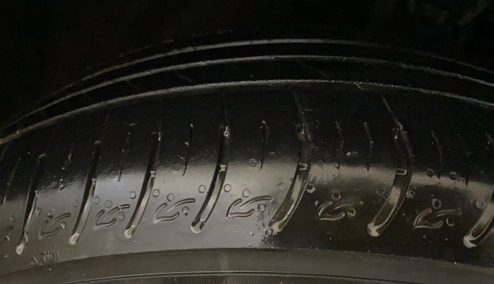 2017 Hyundai Creta SX PLUS 1.6 PETROL, Petrol, Manual, 45,678 km, Right Front Tyre Tread