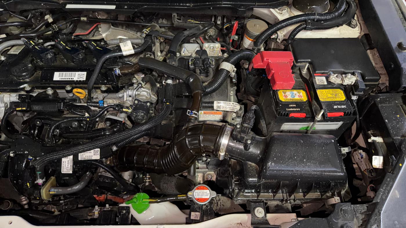 2024 Toyota URBAN CRUISER HYRYDER V HYBRID, Hybrid, Automatic, 60,281 km, Engine View - Left