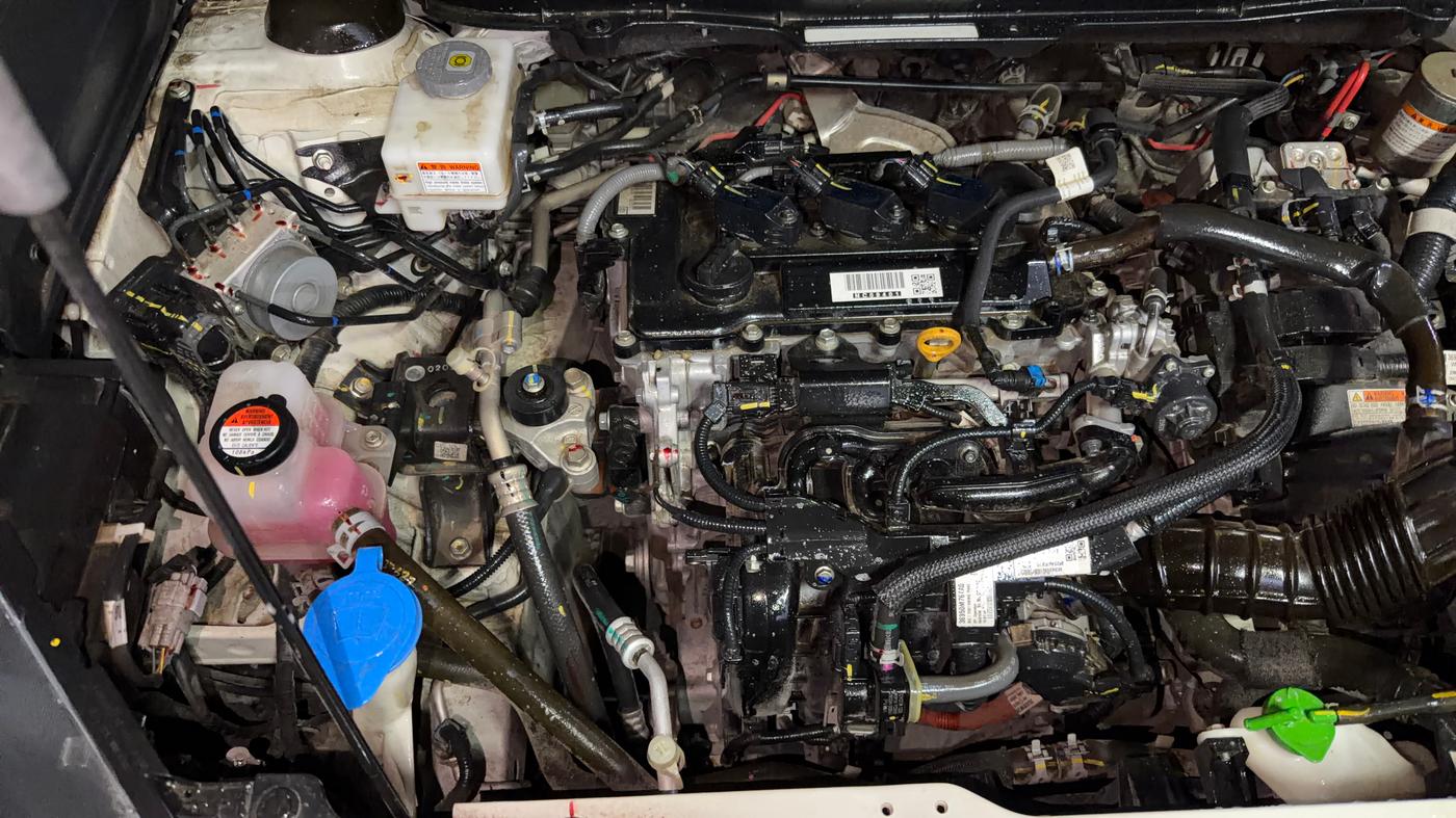 2024 Toyota URBAN CRUISER HYRYDER V HYBRID, Hybrid, Automatic, 60,281 km, Engine View - Right