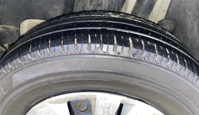 2019 Maruti Swift VXI, Petrol, Manual, 65,443 km, Left Rear Tyre Tread