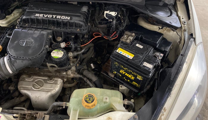2016 Tata Tiago XZ PETROL, Petrol, Manual, 79,101 km, Engine View - Left