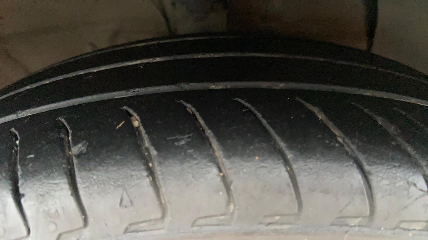 2024 Hyundai EXTER SX(O) CONNECT 1.2 AMT, Petrol, Automatic, 46,699 km, Right Front Tyre Tread