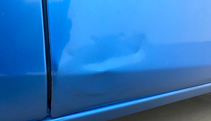 2016 Maruti Alto 800 LXI, Petrol, Manual, 61,606 km, Driver-side door - Slightly dented